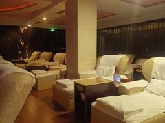 -碧中海汤泉汗蒸酒店