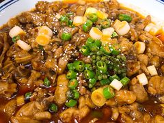 老巷子肥肠鸡-付掌柜在成都·热炒砂锅集(金禾店)