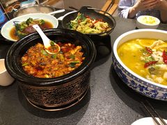 -万重锦·人文川菜馆(骡马市店)