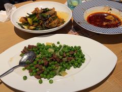 -渝信川菜 · 川味家常菜(财富购物中心店)