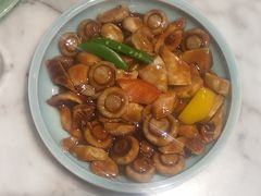 春笋烧口蘑-北平盛世·新京菜·北京烤鸭(劲松·双井店)