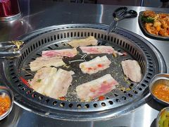 -马路牙子烧烤音乐酒馆(望京店)