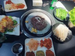 -牛味道炭火烤肉(湖前总店)