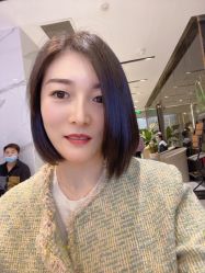 -罗亚帝造型·烫发染发