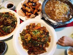 -吴记酱骨炖菜馆(西大直街店)