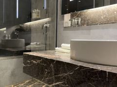 -上海虹桥西郊假日酒店