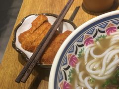 -鑫花溪牛肉米粉(人民广场店)