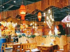 大堂-老滇山寨•云南特色菜•地方菜•民族风情歌舞表演(金碧店)