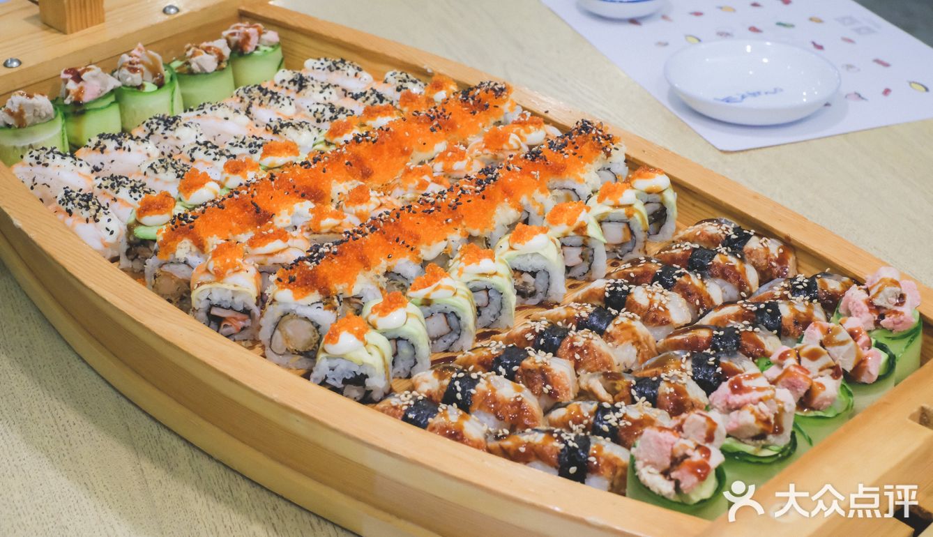 派对[礼花]确定不来个豪华寿司船⛵️？