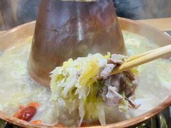 -果松木炭酸菜铜火锅·外婆参鸡汤