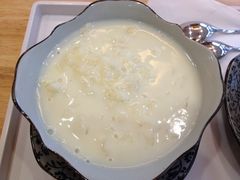 招牌榴莲羹-小团圆糖水铺(襄阳南路店)