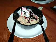 -Lake Shore Hotel & Restaurant