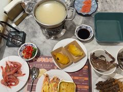 -金马门国际美食百汇(珞喻路店)