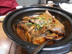 砂锅碟鱼头-青岛美食鲁菜大酒店