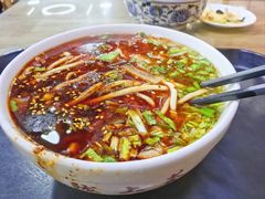 -陇上全荟兰州传统牛肉面(延吉路店)