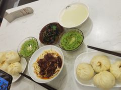 川东凉虾-李与白包子铺(桐梓林店)