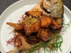 茉莉花熏鲳鱼-宝丽轩中餐厅BAOLIXUAN