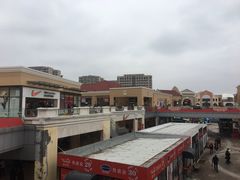 -百联奥特莱斯广场(武汉盘龙店)