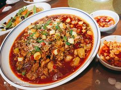 老巷子肥肠鸡-付掌柜在成都·热炒砂锅集(金禾店)