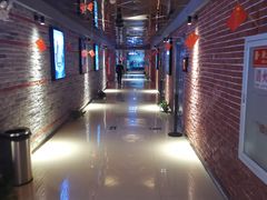 放映厅走廊-华美国际影城(旧宫永辉店)