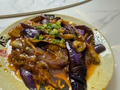 -何适山庄 ·可团建(水长城P2停车场店)