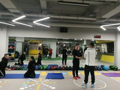 -CXFIT 陈徐健身工作室(凯旋店)