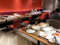 大堂-四季民福烤鸭店(西单华威约饭街店)