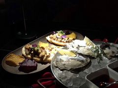 新鲜进口生蚝&nbsp;风味拼盘（半打）-wann lounge 低温慢煮牛排·清吧