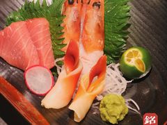 -铭牛烧肉·和牛海鲜自助(高新月牙湖店)