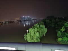 -南京眼步行桥