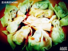 冷馄饨-月亮生煎大王