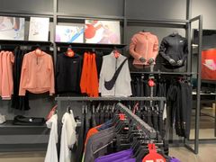 -耐克(恒隆广场店)