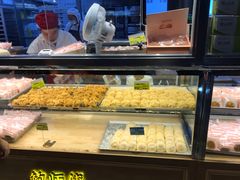 -鲍师傅糕点(江苏路店)