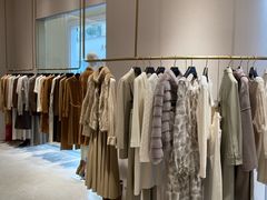-王府井奥莱临潼小镇(临潼店)