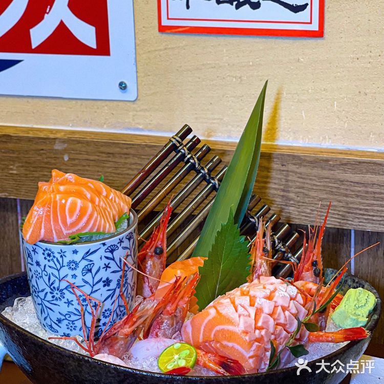 瞬间被治愈！寿喜锅、豪华鹅肝手握，每次都吃到光盘