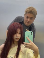 -Tloml salon