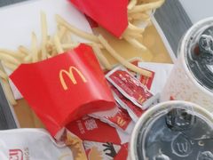 -麦当劳(上海虹桥站30B检票口楼上)