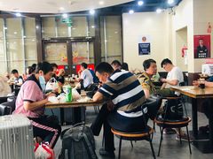 -李先生牛肉面大王(北京站售票厅餐厅)
