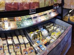 零售区-Caidie Bakery采蝶轩(百越店)