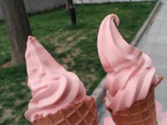 -麦当劳(展览路店)