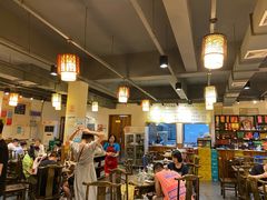 大堂-肖肖酸萝卜鱼火锅(总店)