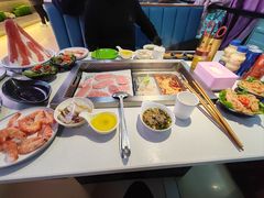 -新艺自助美食城(中山路店)