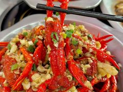 -丹水桥地锅鱼·翘嘴鲌·地方特色全鱼宴(丹江口大坝店)