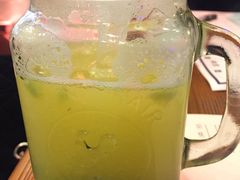 菠萝猕猴桃-胡桃里音乐酒馆(曲江店)