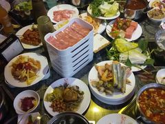 涮海鲜-春风十里海鲜火锅烤肉自助餐厅(华强店)
