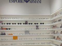 -美式眼镜·授权蔡司.依视路.尼康.豪雅.明月(南翔印象城店)