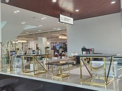 -上海宝宁宝马4S店