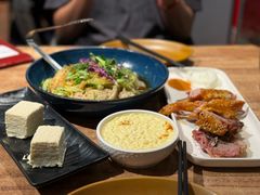 石自河凉皮-耶里夏丽·丝路新疆菜·清真食品(徐汇南丹东路臻选店)