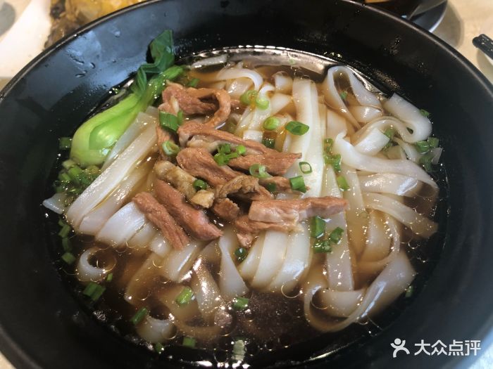 原汤肉丝粉