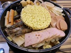 双拼火锅-Yolo韩国创意料理